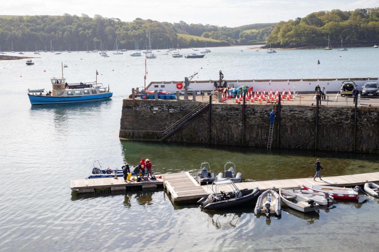 Hotel Ship And Castle Saint Mawes